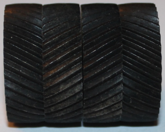 Ролик левый и правый для накатки сетчатого рифления 26х8х8 шаг 2,0мм (Россия)